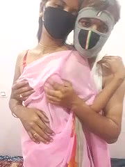 Stripchat-Public.Show-c-Housewife99-2025.02.15.183941