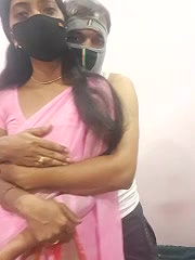 Stripchat-Public.Show-c-Housewife99-2025.02.15.183941