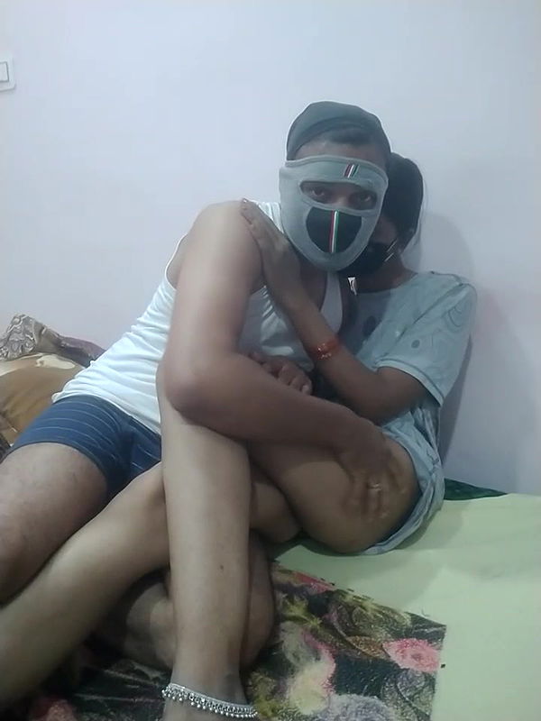 Stripchat-Public.Show-c-Housewife99-2025.03.09.171853