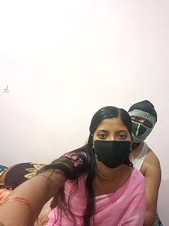 Stripchat-Public.Show-c-Housewife99-2025.04.23.171849