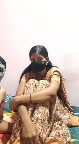 Stripchat-Public.Show-c-Housewife99-2025.05.05.090105