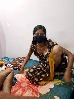 Stripchat-Public.Show-c-Housewife99-2025.05.05.173321