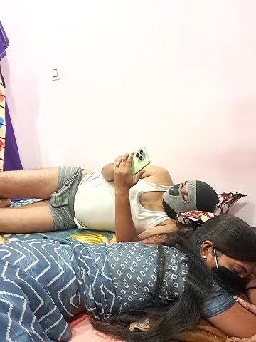 Stripchat-Public.Show-c-Housewife99-2025.05.07.103442