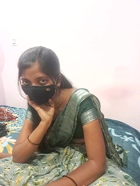 Stripchat-Public.Show-c-Housewife99-2025.05.11.173413