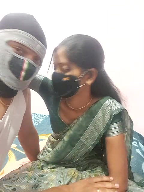 Stripchat-Public.Show-c-Housewife99-2025.05.11.173413