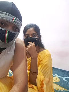 Stripchat-Public.Show-c-Housewife99-2025.05.15.175548