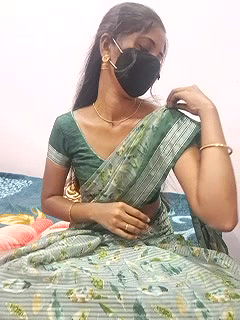 Stripchat-Public.Show-c-Housewife99-2025.05.19.170539