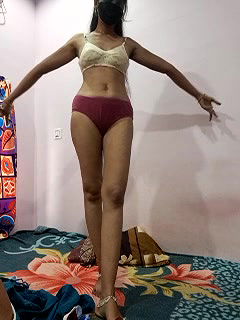 Stripchat-Public.Show-c-Housewife99-2025.05.28.093629