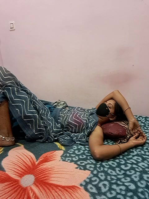 Stripchat-Public.Show-c-Housewife99-2025.06.02.101603