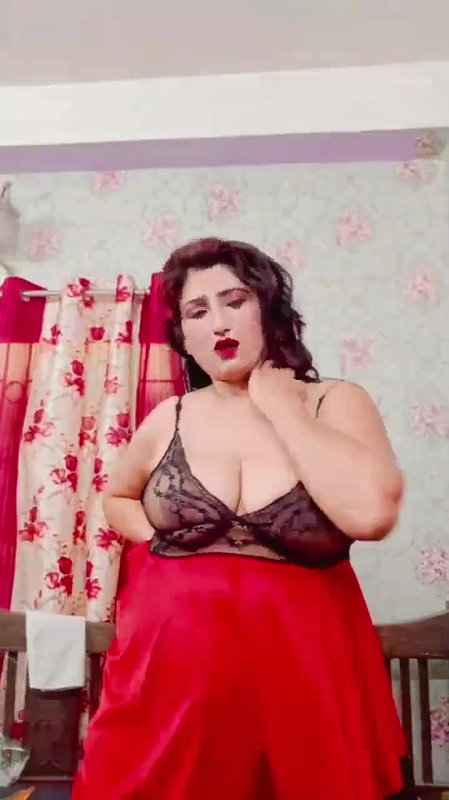 Super Horny Bhabhi Boobs Visible