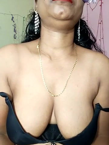 Stripchat-Public.Show-c-Jiya-Sexy-2025.04.17.080346
