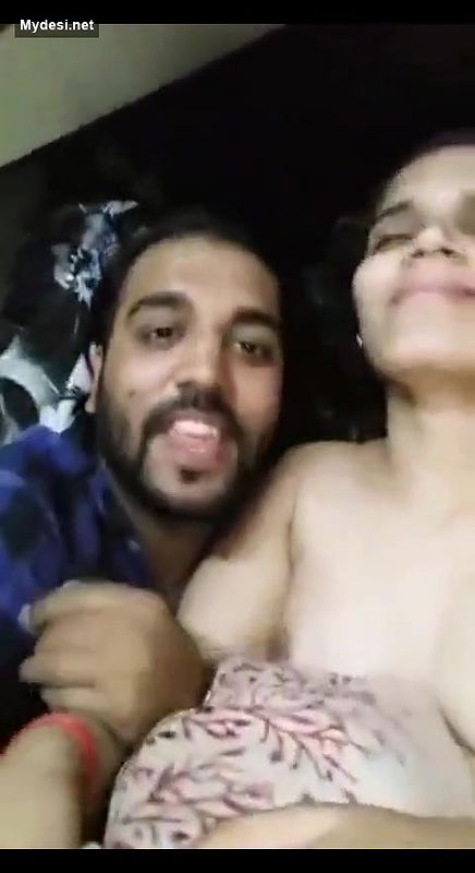 Desi Beautiful Bhabhi Affair with Bf