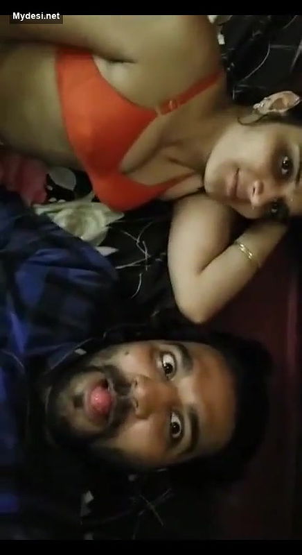 Desi Beautiful Bhabhi Affair with Bf