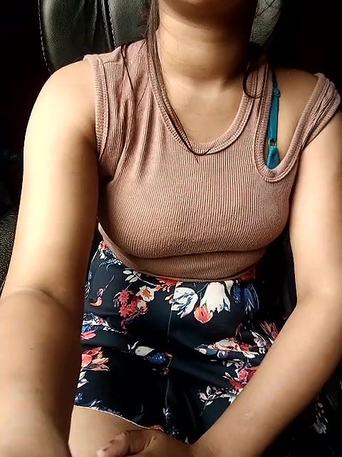 Stripchat-Public.Show-f-Aditi_1-2024.10.12.021908