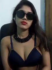 Stripchat-Public.Show-f-Angel_Riye-2025.02.23.202853