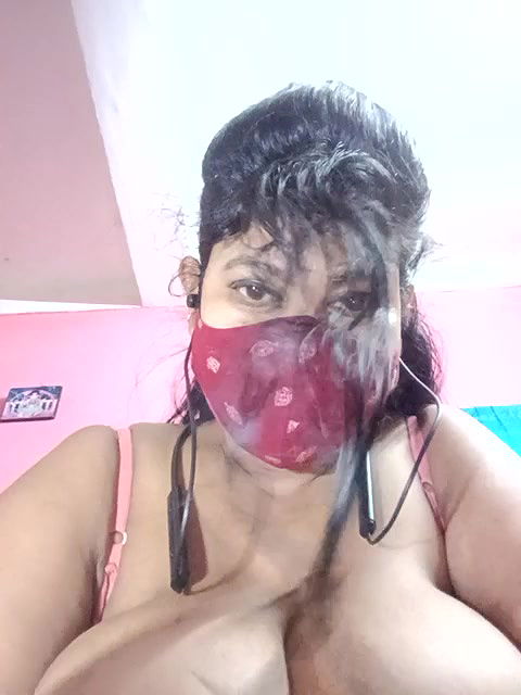 Stripchat-Public.Show-f-ANNU-2-2025.06.21.065524