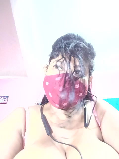 Stripchat-Public.Show-f-ANNU-2-2025.06.21.065524