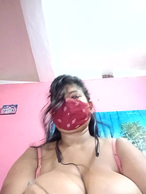 Stripchat-Public.Show-f-ANNU-2-2025.06.21.065524