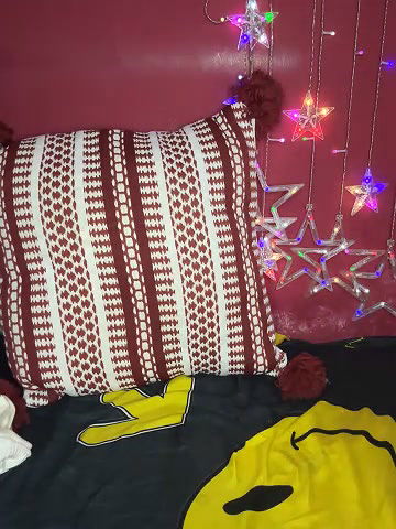 Stripchat-Public.Show-f-Baddie_Princess_-2025.05.21.185830