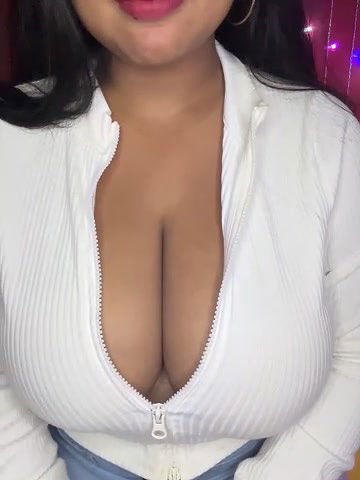 Stripchat-Public.Show-f-Baddie_Princess_-2025.05.21.185830