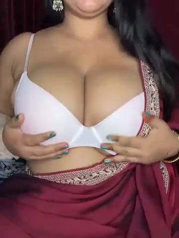 Stripchat-Public.Show-f-Baddie_Princess_-2025.06.10.180043