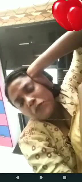 Hot girl morning waking showing for BF lovely romantic in videocall 2 vid