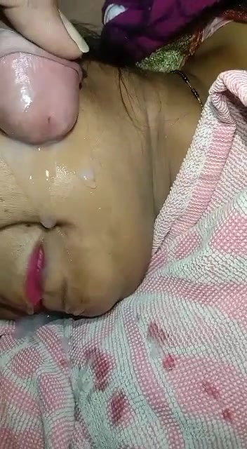 Cum on her face