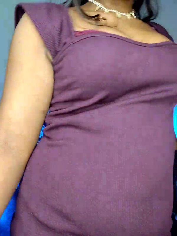 Stripchat-Public.Show-f-Black-Pearll-2025.01.13.024412