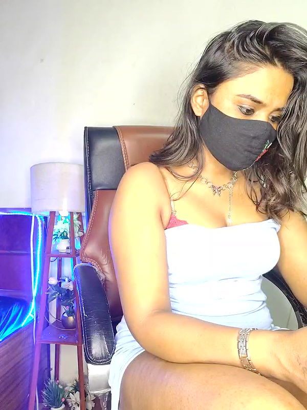 Stripchat-Public.Show-f-Black-Pearll-2025.01.17.204834