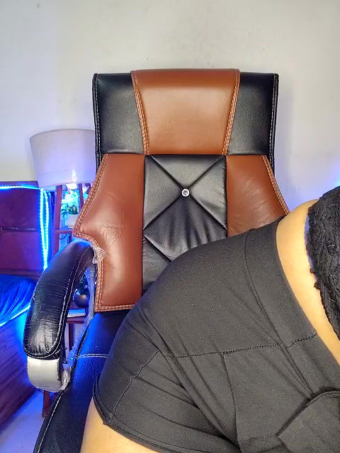 Stripchat-Public.Show-f-Black-Pearll-2025.01.19.202100