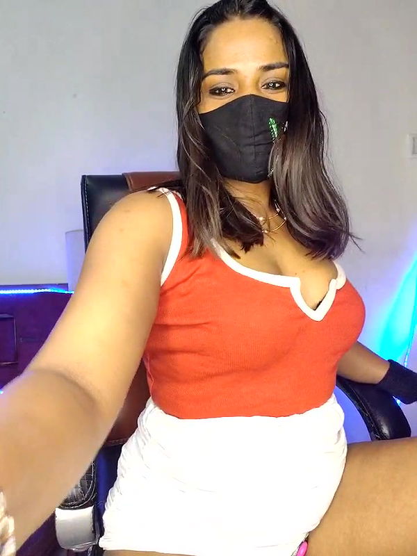 Stripchat-Public.Show-f-Black-Pearll-2025.01.26.172011