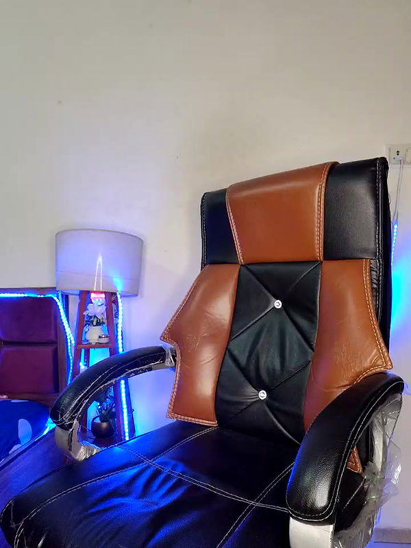 Stripchat-Public.Show-f-Black-Pearll-2025.01.31.024836