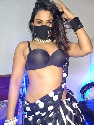 Stripchat-Public.Show-f-Black-Pearll-2025.02.17.235451