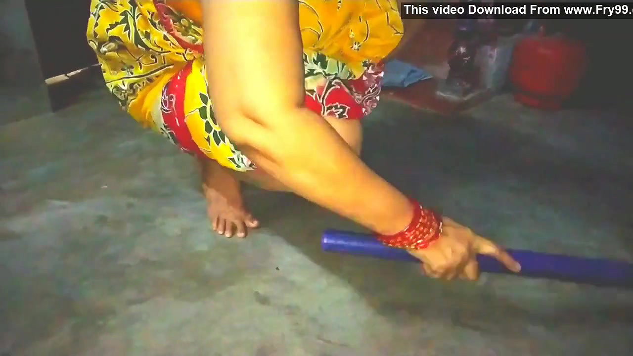 Sweeping Aunty Hot