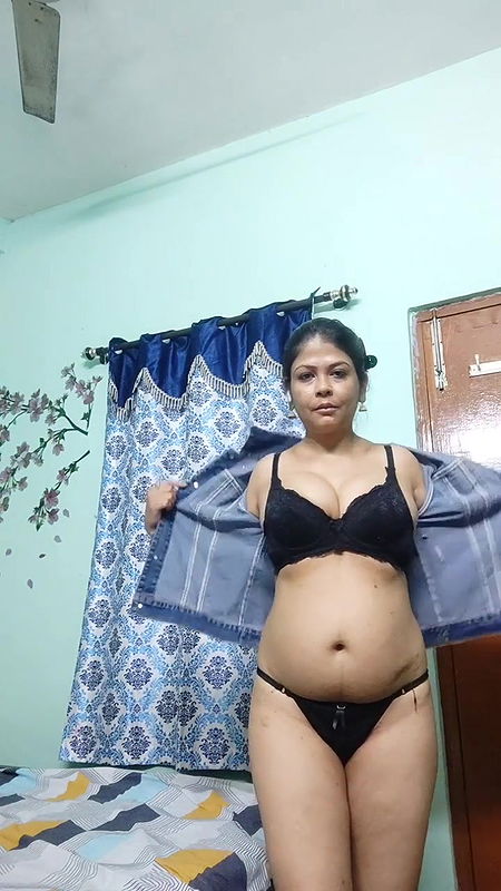 Athena Chakrabarti hot