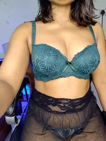 Stripchat-Public.Show-f-Black-Pearll-2025.04.27.233033