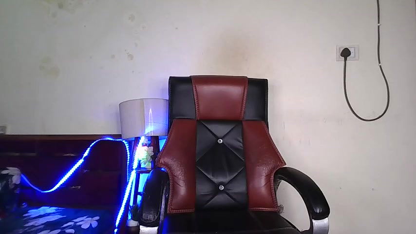 Stripchat-Public.Show-f-Black-Pearll-2025.05.13.033950