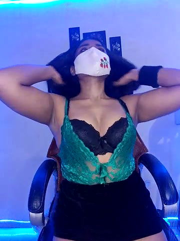 Stripchat-Public.Show-f-Black-Pearll-2025.05.25.181715