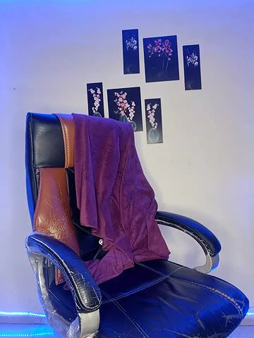 Stripchat-Public.Show-f-Black-Pearll-2025.06.04.233118