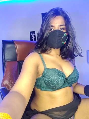 Stripchat-Public.Show-f-Black-Pearll-2025.06.06.004951