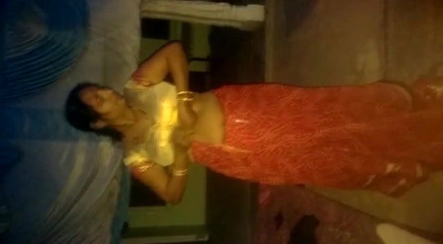 Desi Bhabhi Nude Show