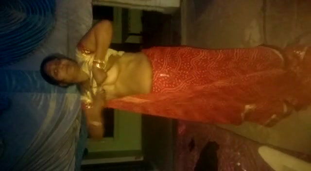 Desi Bhabhi Nude Show