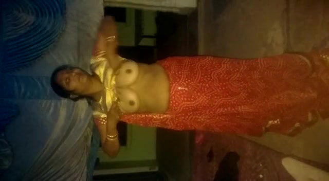 Desi Bhabhi Nude Show