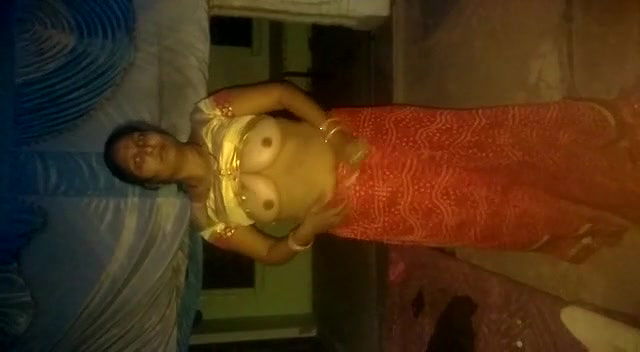 Desi Bhabhi Nude Show