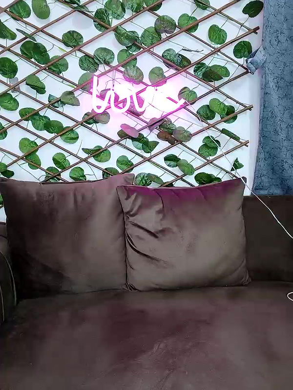 Stripchat-Public.Show-f-Bold-Cat-2024.12.08.193637