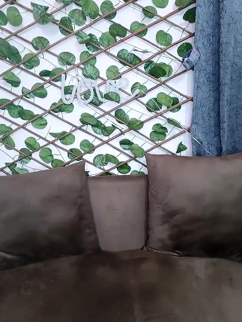 Stripchat-Public.Show-f-Bold-Cat-2025.01.24.172424