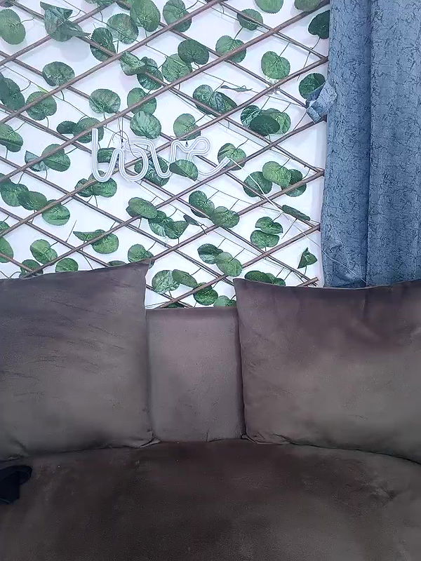 Stripchat-Public.Show-f-Bold-Cat-2025.01.25.173408