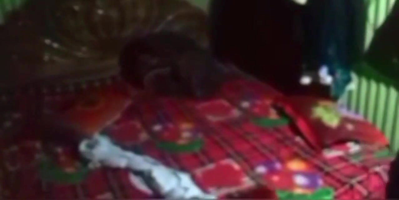 Village bhabi mid night fucking