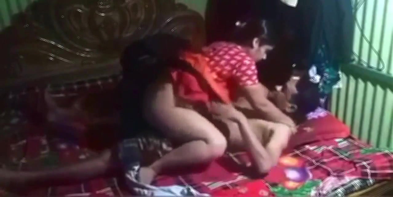 Village bhabi mid night fucking