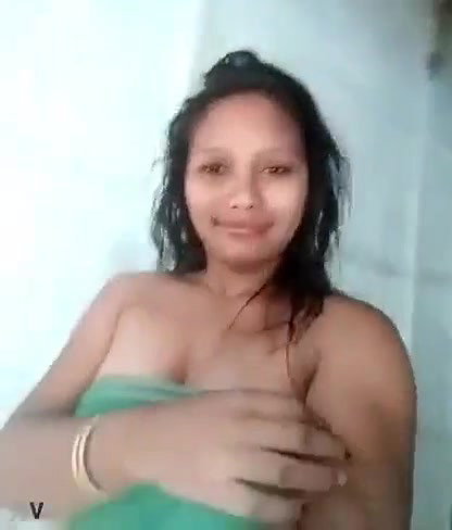 Outdoor pussy fingering by lover